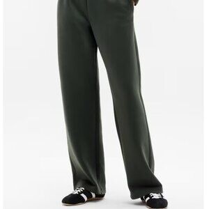 NWT Athleta FORM KNIT Mid Rise Straight Leg Pants - Elm - Size MEDIUM